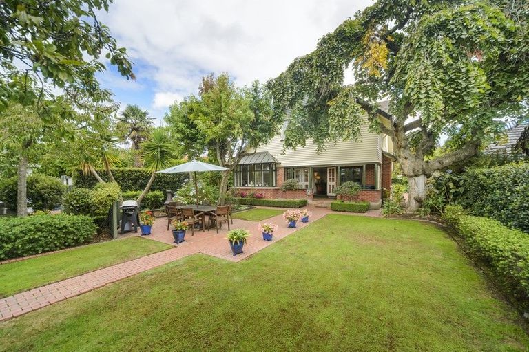 Photo of property in 7 Alan Street, Palmerston North, 4414