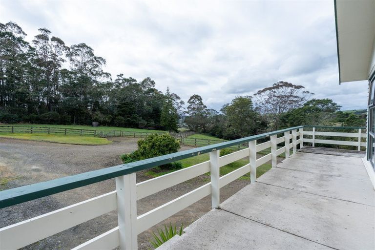 Photo of property in 1 Domain Road, Kawakawa, 0210
