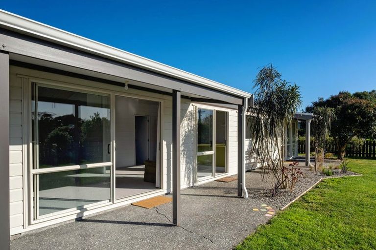 Photo of property in 340 Clifton Road, Te Awanga, 4102