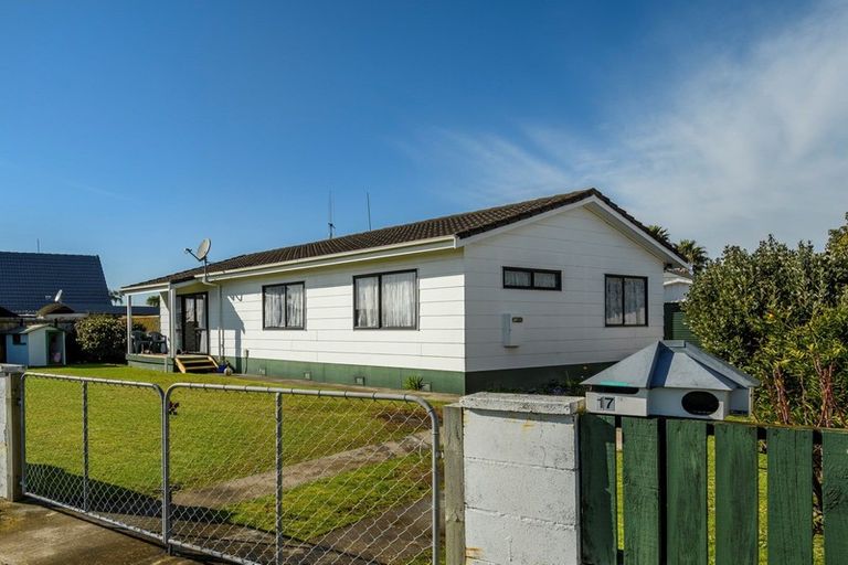 Photo of property in 17 Opal Drive, Papamoa Beach, Papamoa, 3118