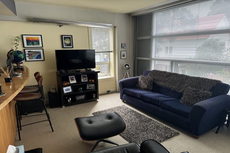 Photo of property in St Pauls Apartments, 57/43 Mulgrave Street, Thorndon, Wellington, 6011
