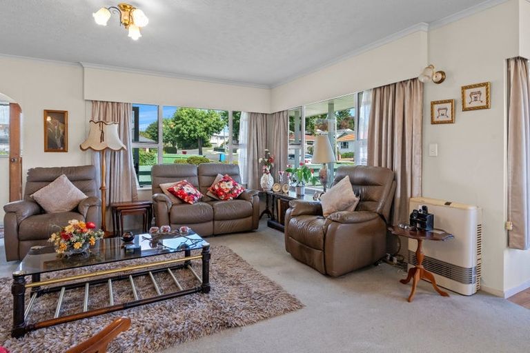 Photo of property in 154 Winchester Street, Levin, 5510