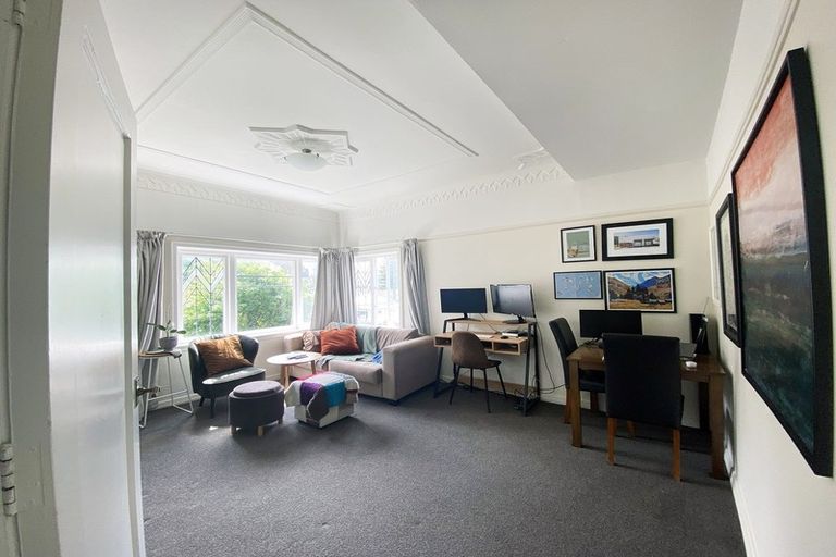 Photo of property in Ambassador Flats, 7 Maurice Terrace, Te Aro, Wellington, 6011
