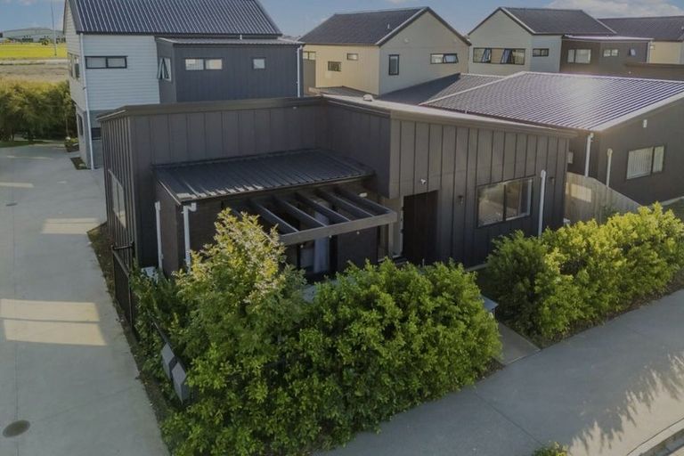 Photo of property in 63 Black Beech Crescent, Takanini, 2110