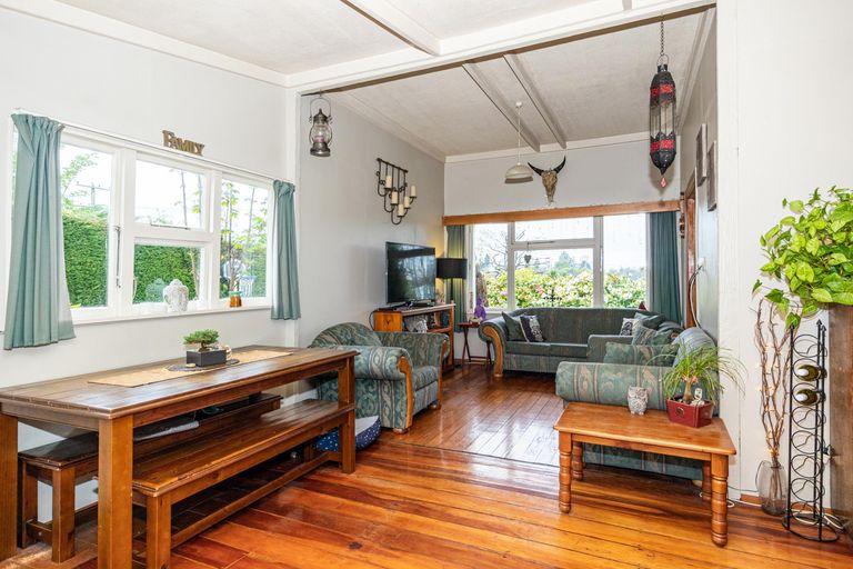 Photo of property in 68 Peel Street, Geraldine, 7930