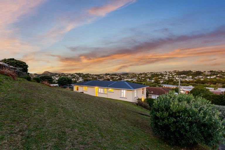 Photo of property in 48 Te Pene Avenue, Titahi Bay, Porirua, 5022