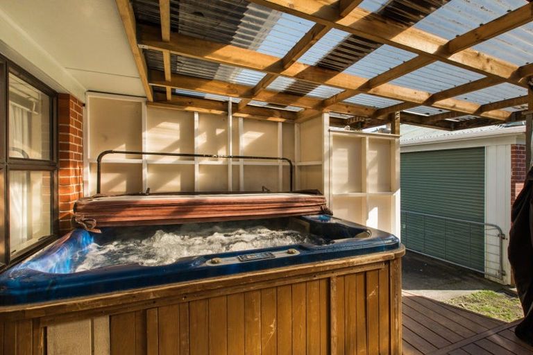 Photo of property in 17 Walker Street, Waihi, 3610