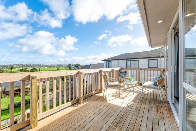 Photo of property in 148a Aviemore Drive, Highland Park, Auckland, 2010