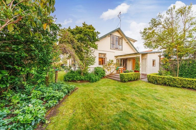 Photo of property in 36 Langston Avenue, Palmerston North, 4414