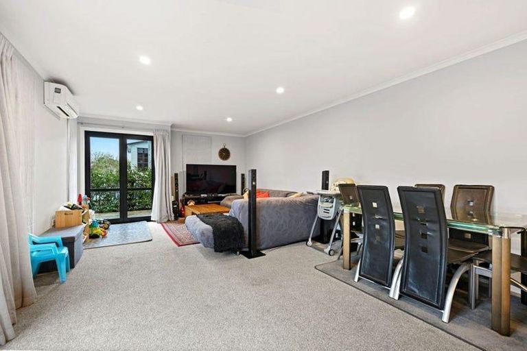 Photo of property in 1/3 Charlemont Street, Whitiora, Hamilton, 3200