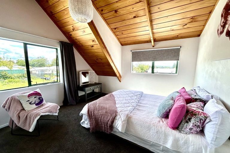 Photo of property in 17 Glenfield Road, Owhata, Rotorua, 3010