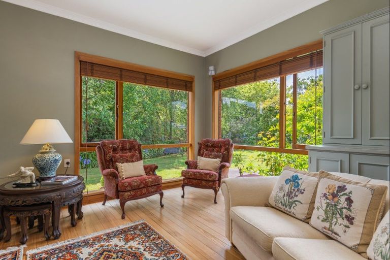 Photo of property in 60 Summerhill Drive, Fitzherbert, Palmerston North, 4410