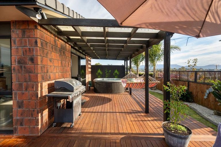 Photo of property in 11 Holyoake Terrace, Omokoroa, 3114