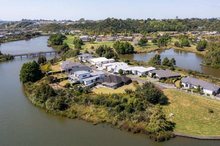 Photo of property in 42 Double Bay Road, Pyes Pa, Tauranga, 3112