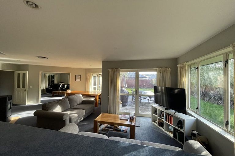 Photo of property in 25 Broadhaven Avenue, Parklands, Christchurch, 8083