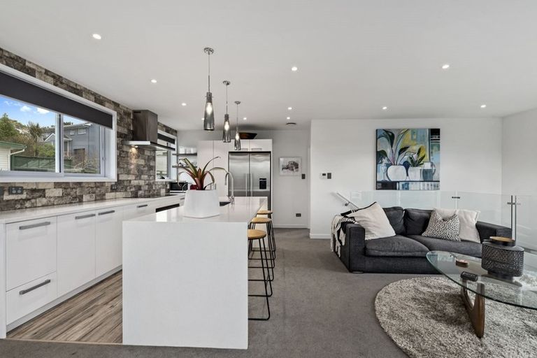 Photo of property in 1/467 Beach Road, Murrays Bay, Auckland, 0630