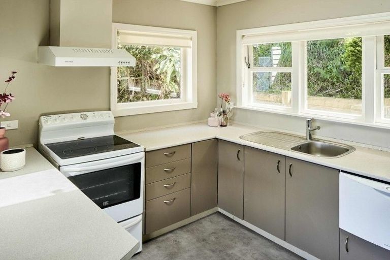 Photo of property in 60 Anne Street, Wadestown, Wellington, 6012