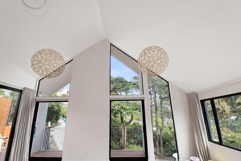 Photo of property in 149 Wadestown Road, Wadestown, Wellington, 6012