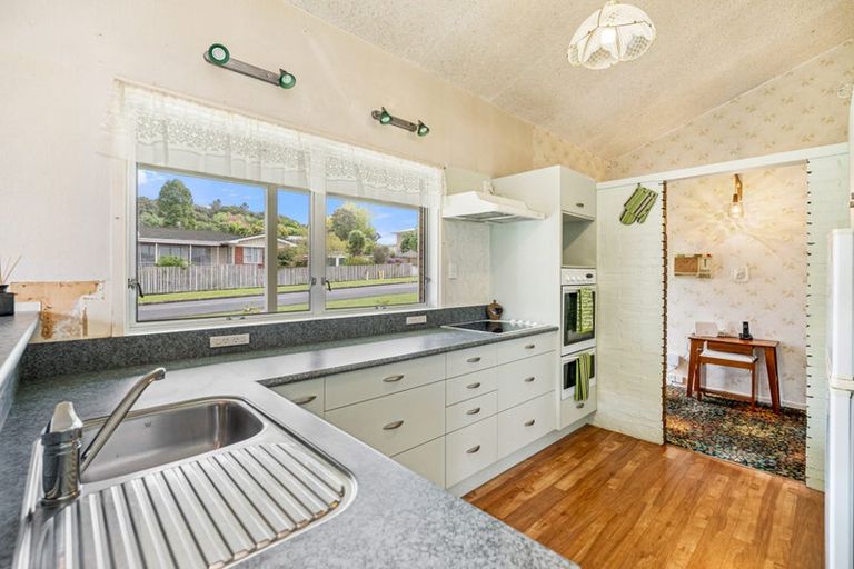 Photo of property in 2 Beverley Crescent, Maungatapere, Whangarei, 0179