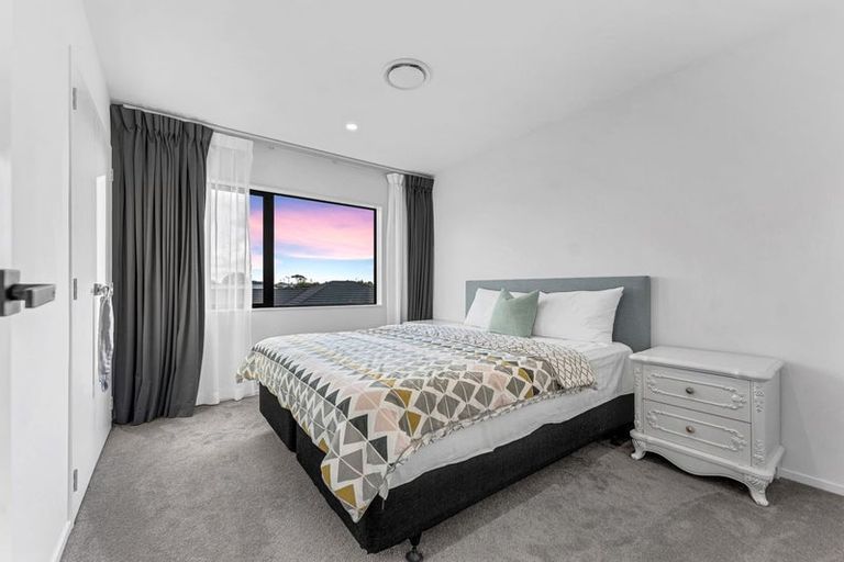 Photo of property in 16 Wheriko Avenue, Glenbrook, 2681