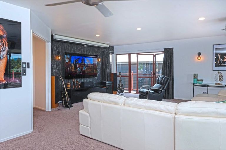 Photo of property in 37 Carter Drive, Pomare, Rotorua, 3015