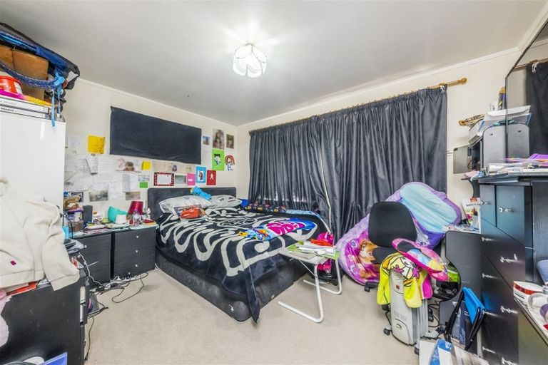 Photo of property in 104 Rowandale Avenue, Manurewa, Auckland, 2102