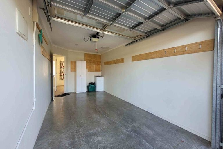 Photo of property in 28/28 Fuller Close, Levin, 5510