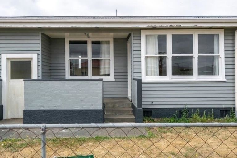 Photo of property in 1 Renwick Street, Seddon, 7210
