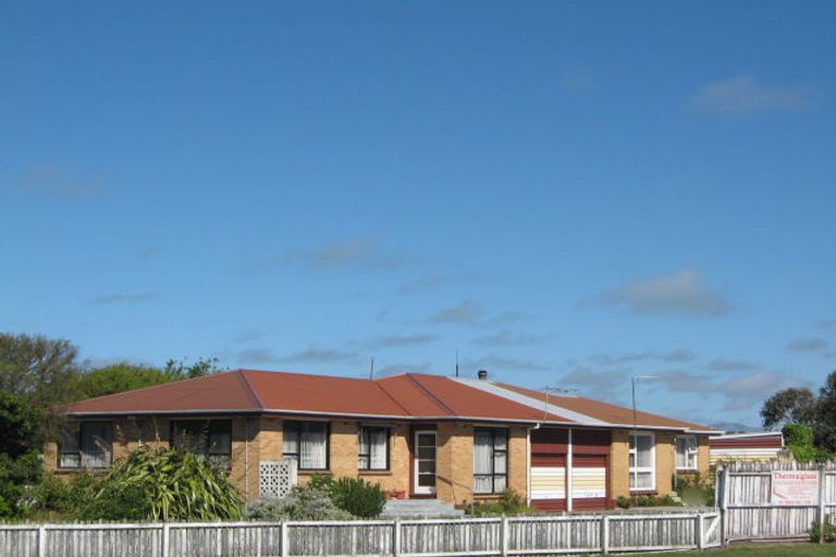 Photo of property in 570a Pages Road, Bexley, Christchurch, 8061