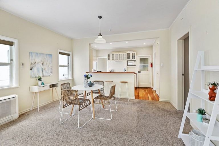 Photo of property in 13 Ferry Street, Seatoun, Wellington, 6022