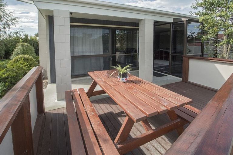 Photo of property in 19 Queen Street, Pareora, 7912