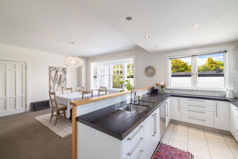 Photo of property in 110 Glandovey Road, Strowan, Christchurch, 8052