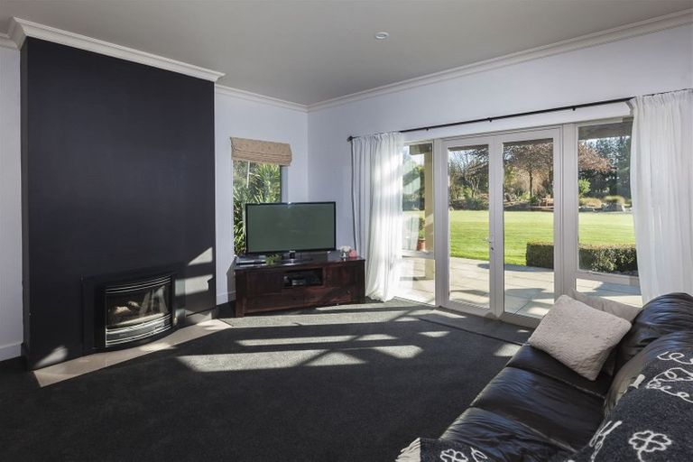 Photo of property in 180 Flaxton Road, Rangiora, 7691