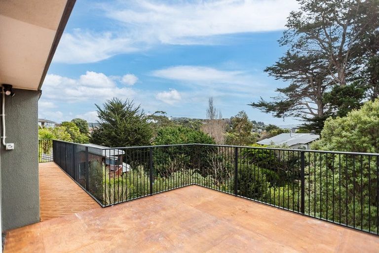 Photo of property in 30 Musket Lane, Whitby, Porirua, 5024