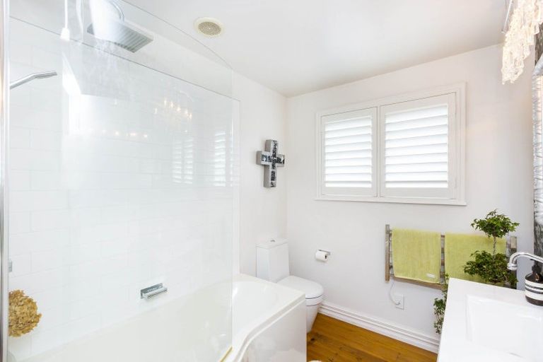 Photo of property in 385 Fergusson Drive, Heretaunga, Upper Hutt, 5018