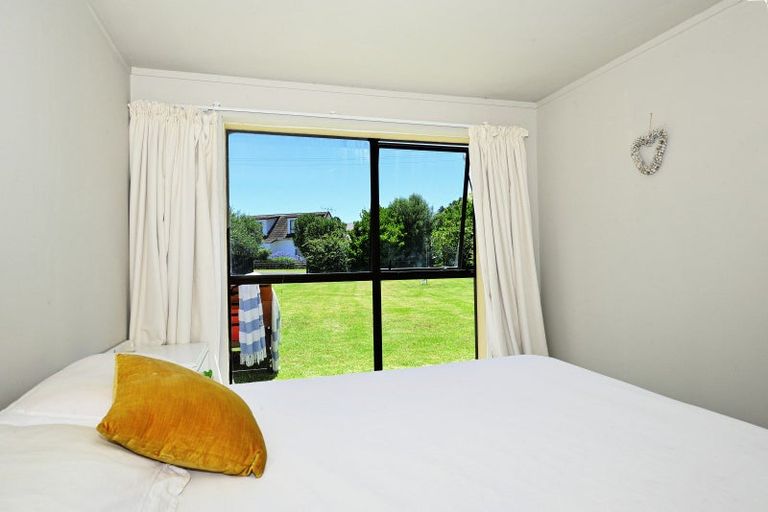 Photo of property in 20 Kahawai Street, Mahia, 4198