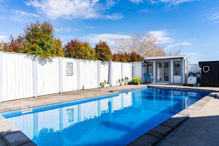 Photo of property in 956 Oneriri Road, Kaiwaka, 0573