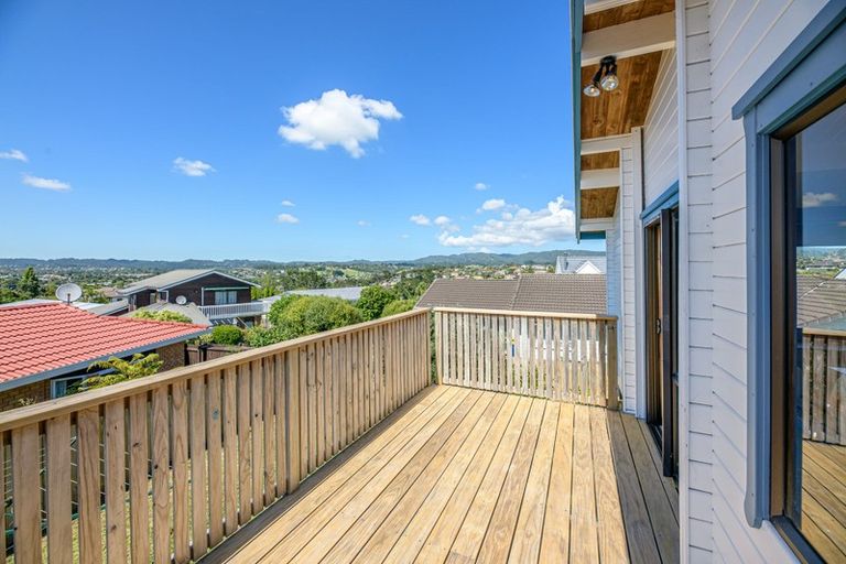 Photo of property in 22 Palomino Drive, Henderson, Auckland, 0612