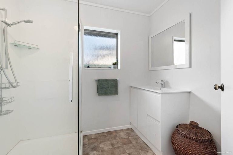Photo of property in 2/27a Scott Road, Papakura, 2110