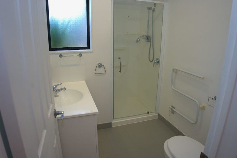 Photo of property in 64 Crossandra Drive, Mangere, Auckland, 2022