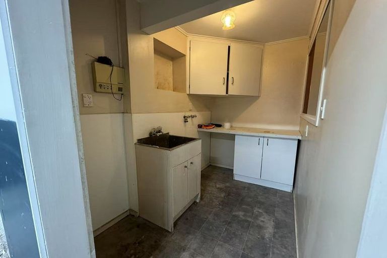 Photo of property in 1 Tableau Place, Totara Vale, Auckland, 0629