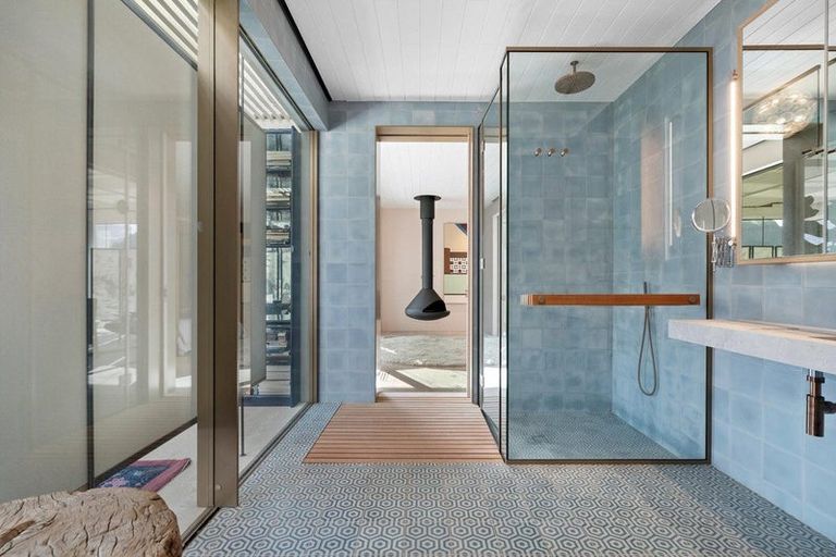 Photo of property in 4 Fishermans Lane, Mount Creighton, Queenstown, 9371