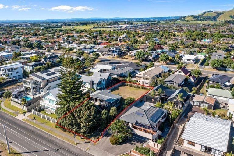 Photo of property in 706 Papamoa Beach Road, Papamoa Beach, Papamoa, 3118