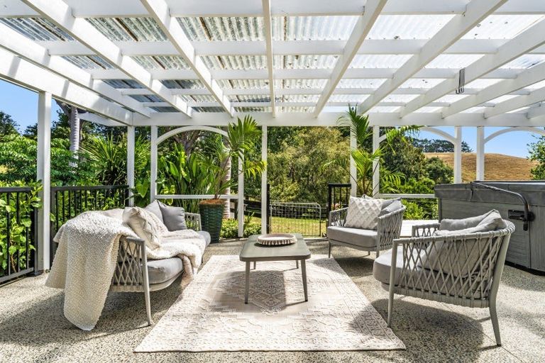 Photo of property in 1539 State Highway 16, Helensville, 0875