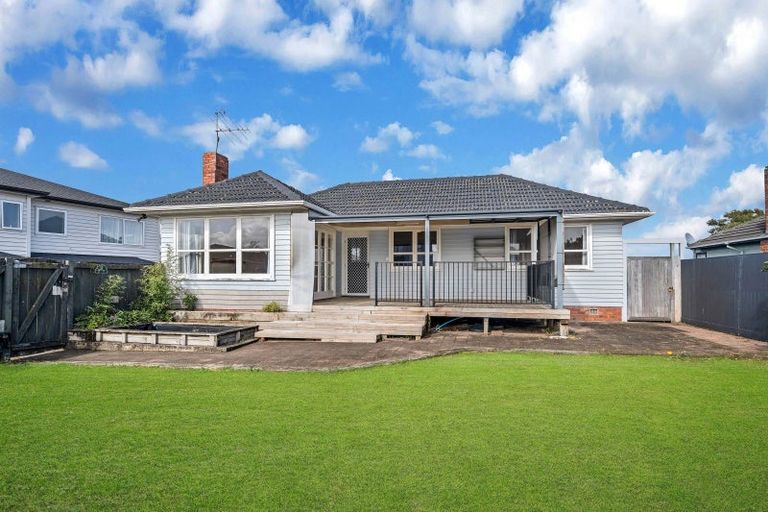 Photo of property in 9 Andrew Road, Howick, Auckland, 2010