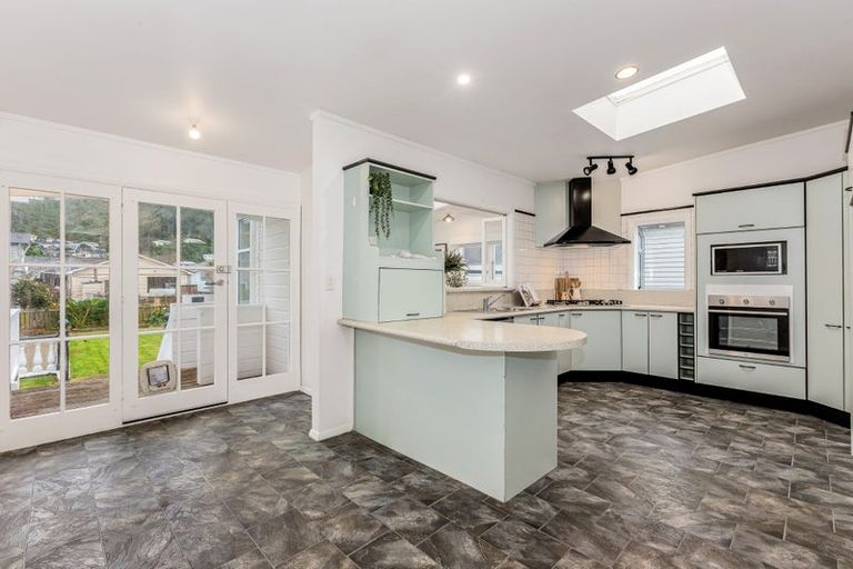 Photo of property in 202 Clyde Street, Island Bay, Wellington, 6023