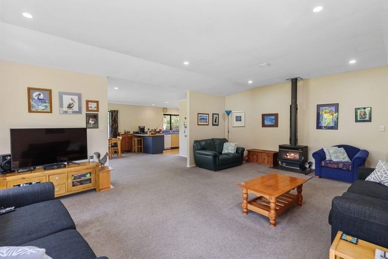 Photo of property in 124a Kawiu Road, Levin, 5510