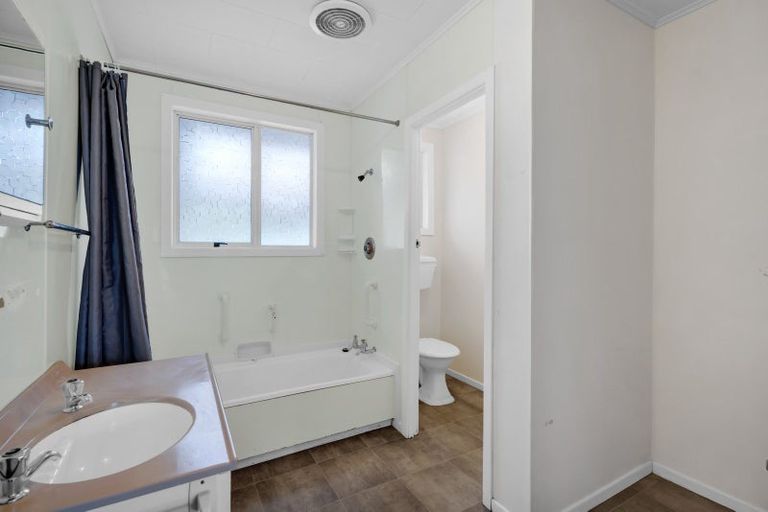 Photo of property in 2a Seyton Street, Stratford, 4332