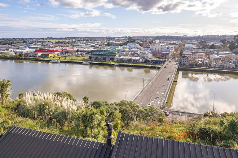 Photo of property in 34 Hipango Terrace, Durie Hill, Whanganui, 4500