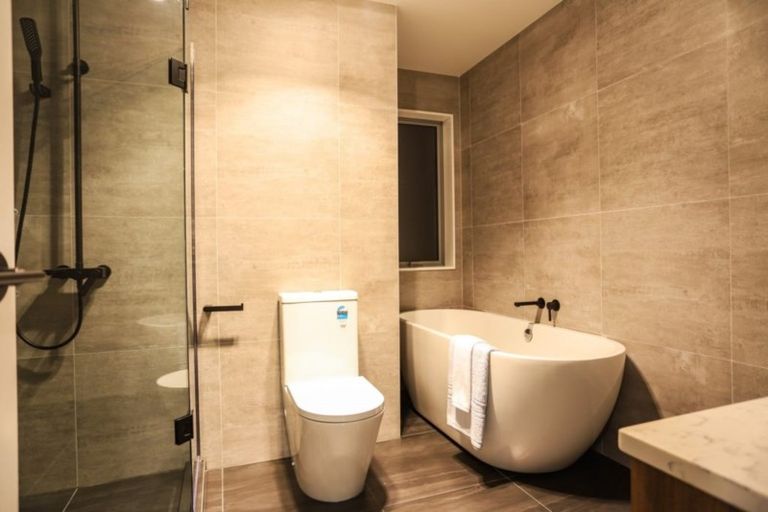 Photo of property in 237 West Hoe Heights, Orewa, 0931